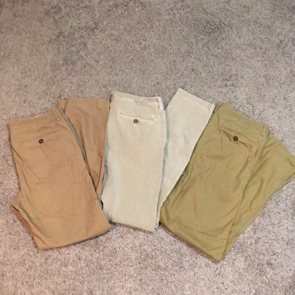 3 Pair Men’s American Eagle Khaki Pants 32 x 34